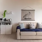 Apartamento Nel Blu Dipinto Di Blu *